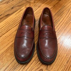 Allen Edmonds Patriot 8.5 dark brown penny loafers